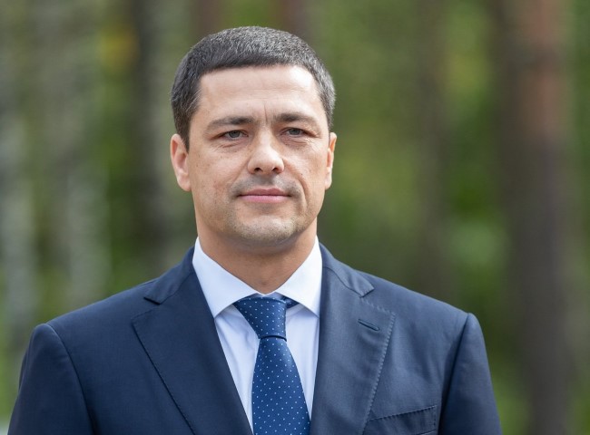 ВЕДЕРНИКОВ МИХАИЛ ЮРЬЕВИЧ